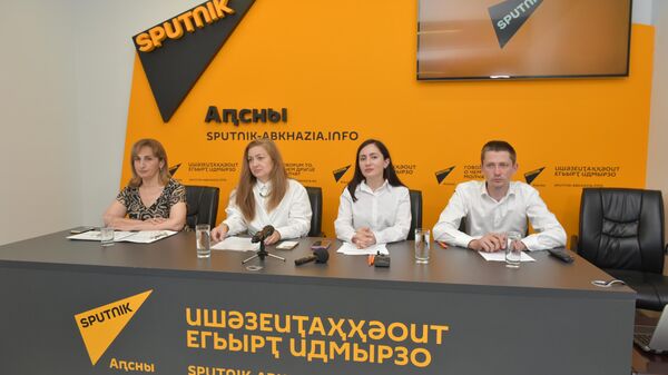 Круглый стол по проблемам инклюзивного образования в ПЦ Sputnik - Sputnik Абхазия