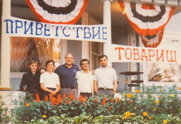 Тарас Шамба во время визита в США. Шамба на протяжении десятилетий представлял интересы Абхазии на международной площадке. - Sputnik Абхазия