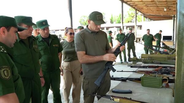На территории погранотряда СГБ Абхазии прошел смотр военной техники - Sputnik Абхазия