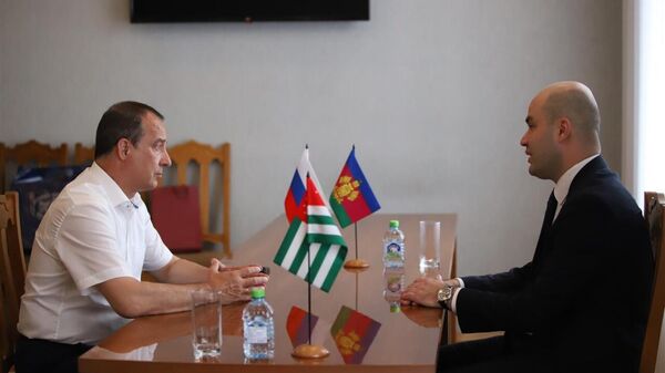 

Спикеры парламентов Абхазии и Кубани обсудили вопросы взаимодействия в рамках ЮРПА
 - Sputnik Аҧсны