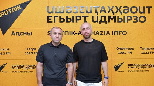 Дополнительное время: Марколия и Хашба о восхождении на Эльбрус  - Sputnik Абхазия