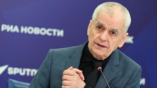 Онищенко о новом варианте COVID: может быть более заразен, но клиника не такая выраженная - Sputnik Абхазия