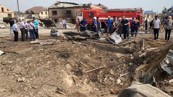 Последствия взрыва в здании автосервиса в Махачкале - Sputnik Аҧсны