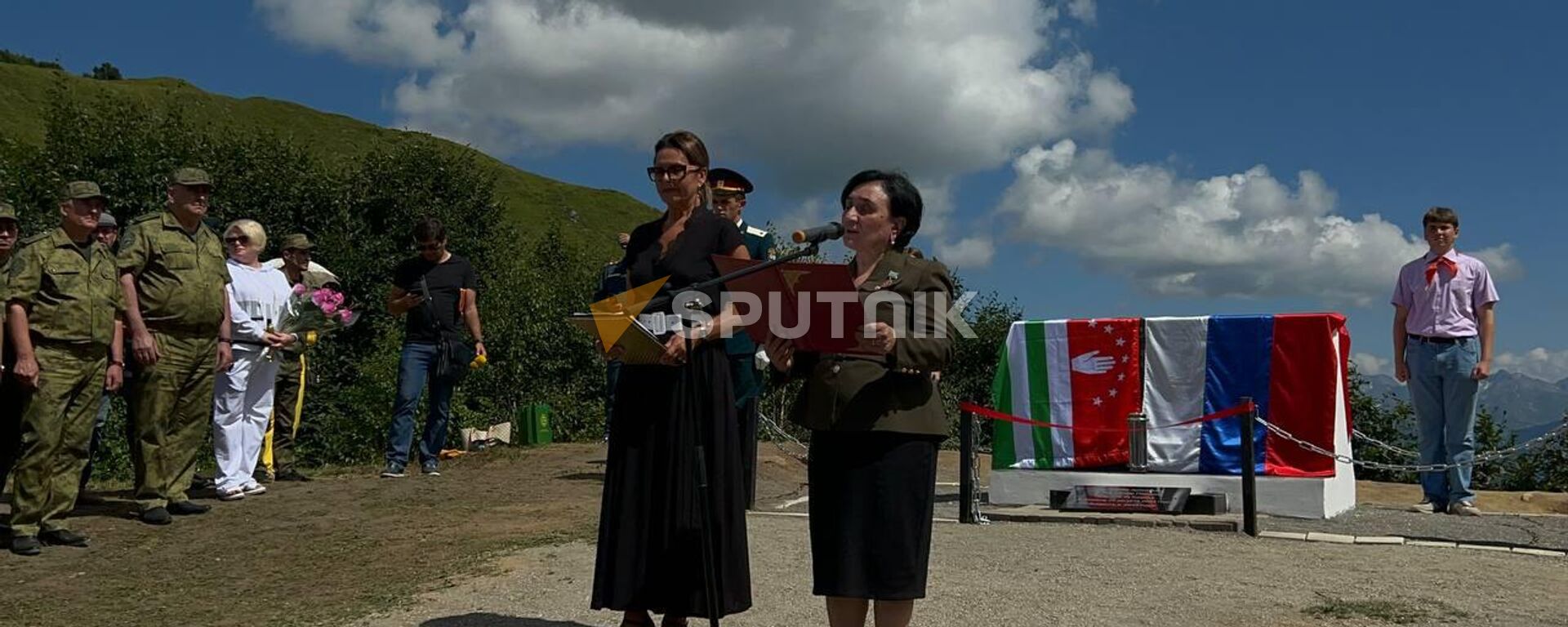 Открытие памятника на перевале Пыв - Sputnik Абхазия, 1920, 24.08.2023