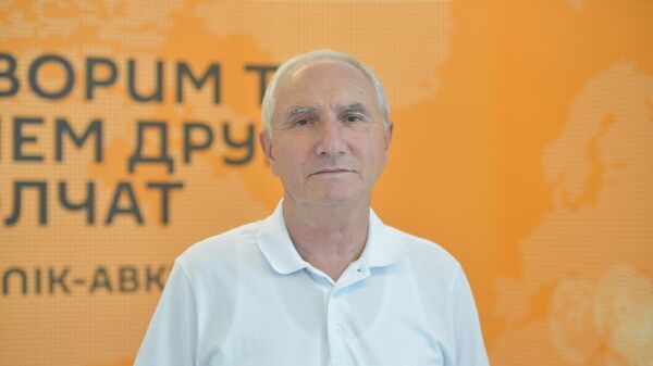 Бганба: политикой раньше занимались более осознанно и ответственно - Sputnik Абхазия