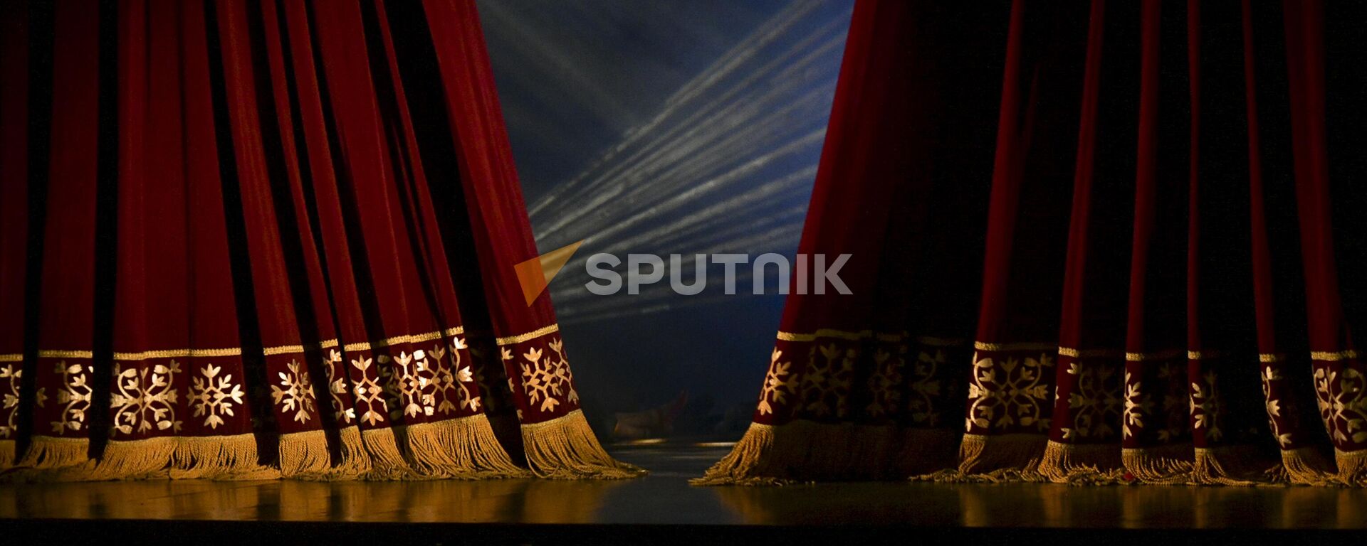 Театральные кулисы  - Sputnik Абхазия, 1920, 27.03.2026