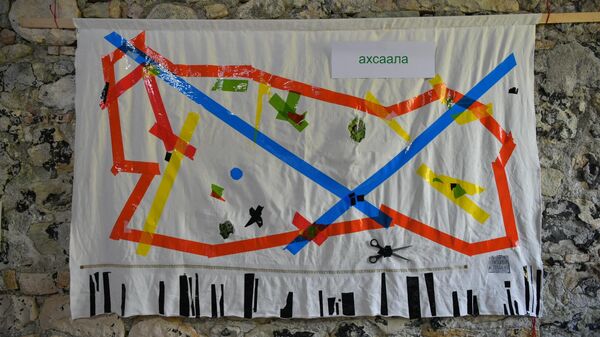 Выставка Хрупкость Апщи Хагба и Дианы Хинтба в Сухумской крепости - Sputnik Абхазия