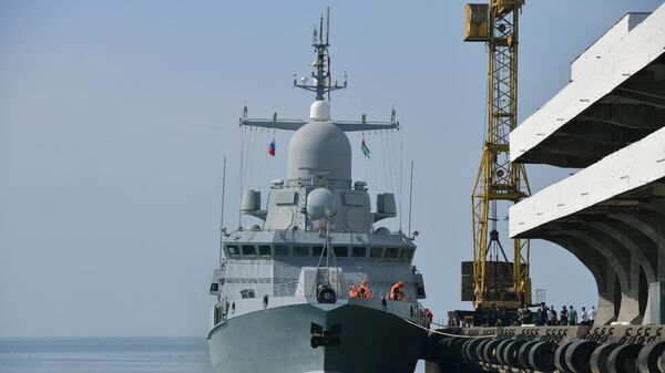 Малый ракетный корабль Черноморского флота России Циклон прибыл в Сухум  - Sputnik Абхазия