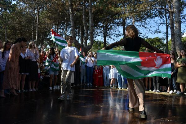Абхазское подворье: в Сухуме отмечают День Победы - Sputnik Абхазия