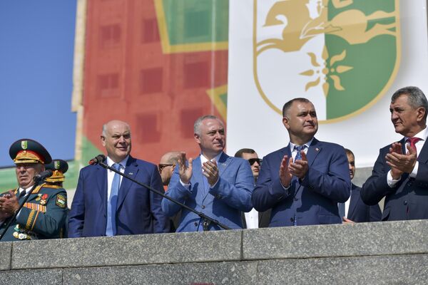 Президент Абхазии Аслан Бжания выступил с поздравительной речью в адрес народа Абхазии. - Sputnik Абхазия