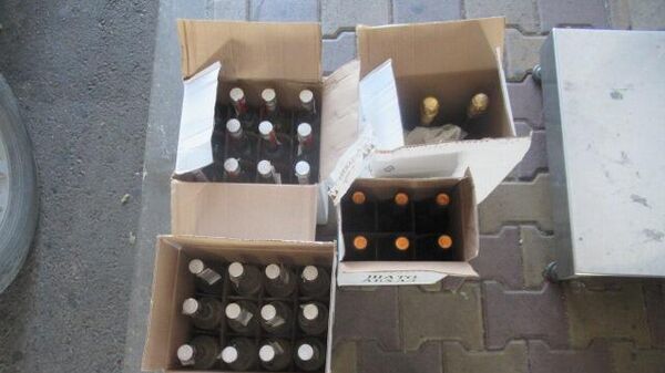 Незаконный ввоз 21 литра алкогольной продукции  из Республики Абхазия - Sputnik Абхазия