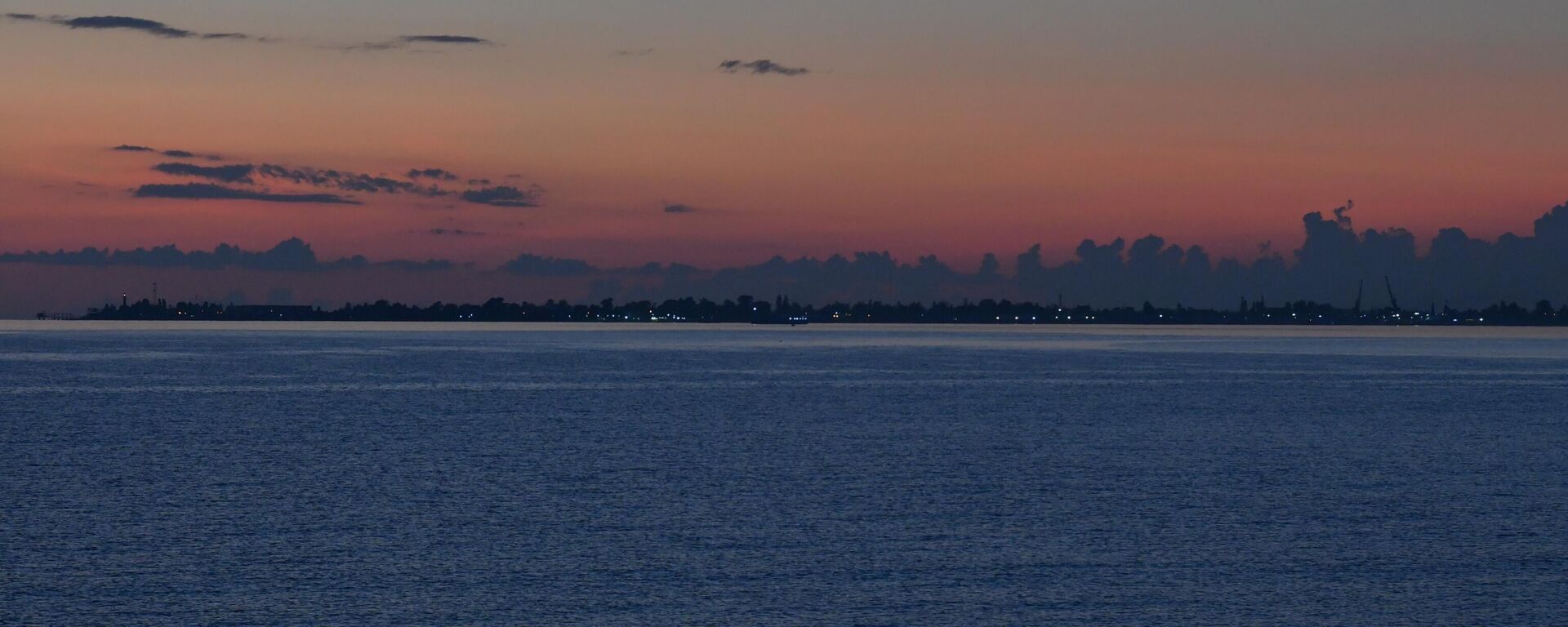 Закат  - Sputnik Абхазия, 1920, 22.12.2025