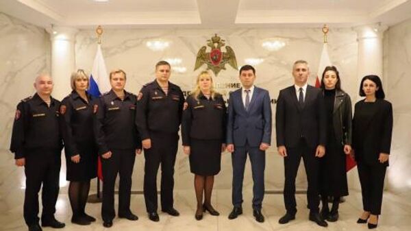 Представители Росгвардии и МВД Абхазии обсудили вопросы контроля за оборотом оружия - Sputnik Абхазия