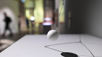 Выставка "На языке правил и исключений. Наука и искусство"