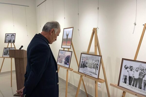 Выставка памяти кавалера ордена Леона, Заслуженного артиста Абхазии Руфета Дасаниа  - Sputnik Абхазия