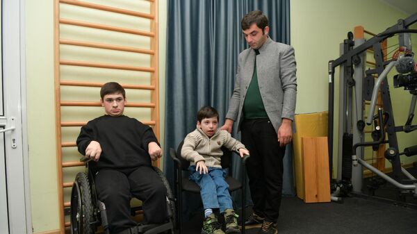 Фонд Ашана открыл сбор средств на приобретение инвалидных колясок - Sputnik Абхазия