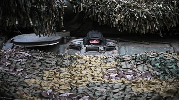 Боевая работа экипажей танков Т-80 на Краснолиманском направлении СВО - Sputnik Абхазия