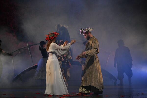 Это отличный спектакль для всей семьи, красочный, добрый, веселый. - Sputnik Абхазия