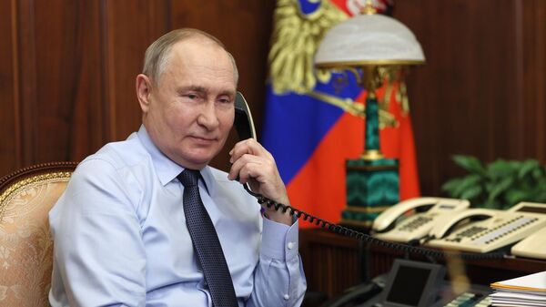 Президент РФ В. Путин поговорил по телефону с Никитой Мирошниченко - Sputnik Аҧсны