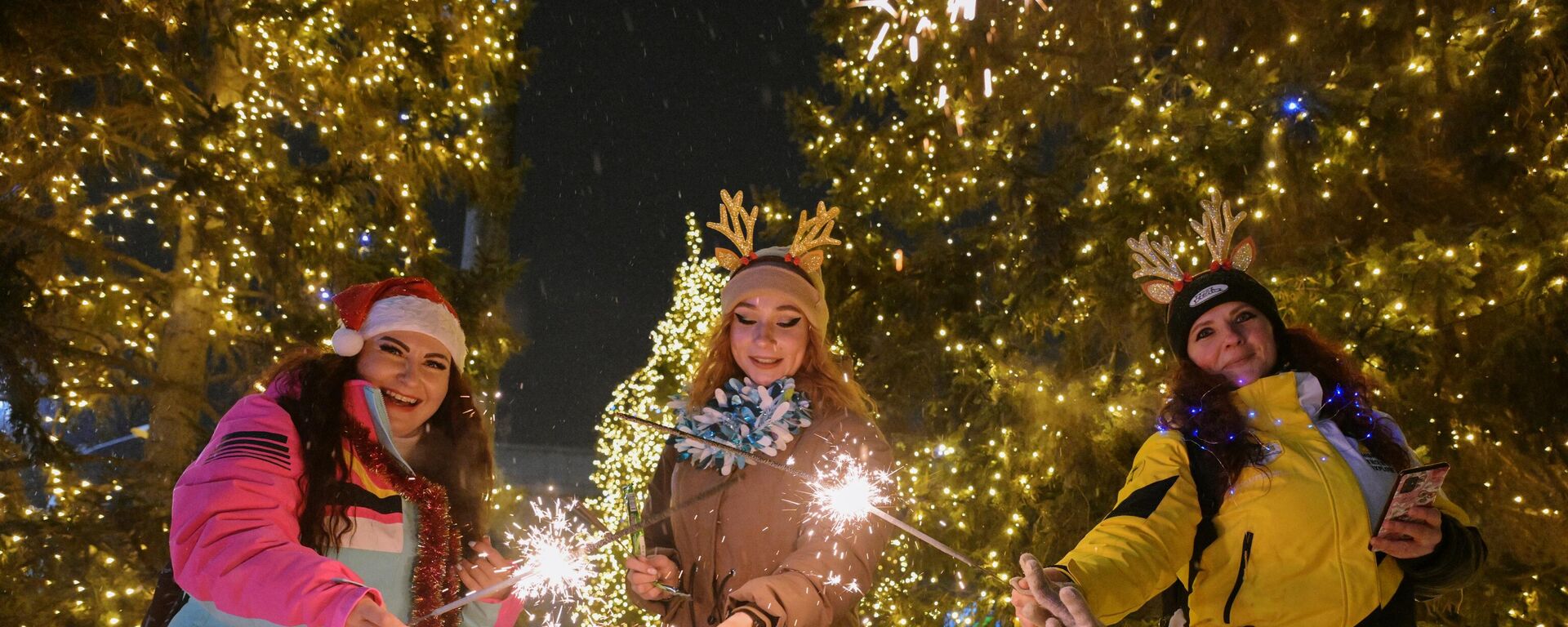 Празднование Нового года на площади Ленина в Новосибирске, Россия - Sputnik Абхазия, 1920, 01.01.2024