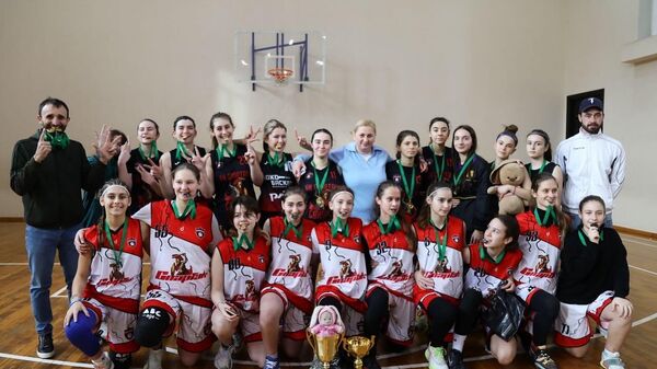 Команда РШВСМ стала обладателем Кубка Абхазии по баскетболу среди женских команд - Sputnik Аҧсны