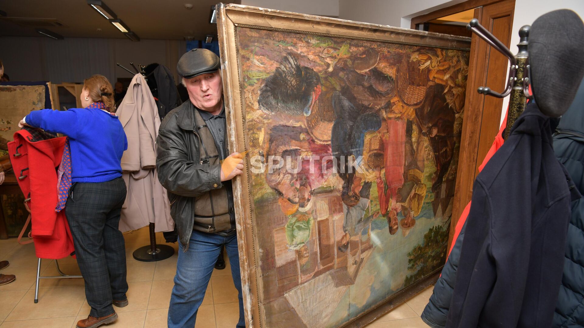 Картины уцелевшие уцелевших при пожаре в здании Союза художников 21 января - Sputnik Абхазия, 1920, 01.02.2024