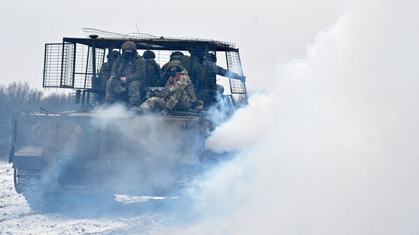 Боевая подготовка добровольческого отряда специального назначения ВЕГА в ЛНР - Sputnik Абхазия