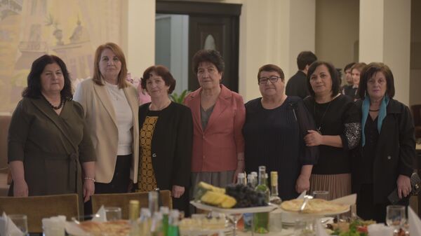 Благотворительный ужин для вдов и матерей погибших в Отечественной войне народа Абхазии 1992-1993 годов - Sputnik Аҧсны