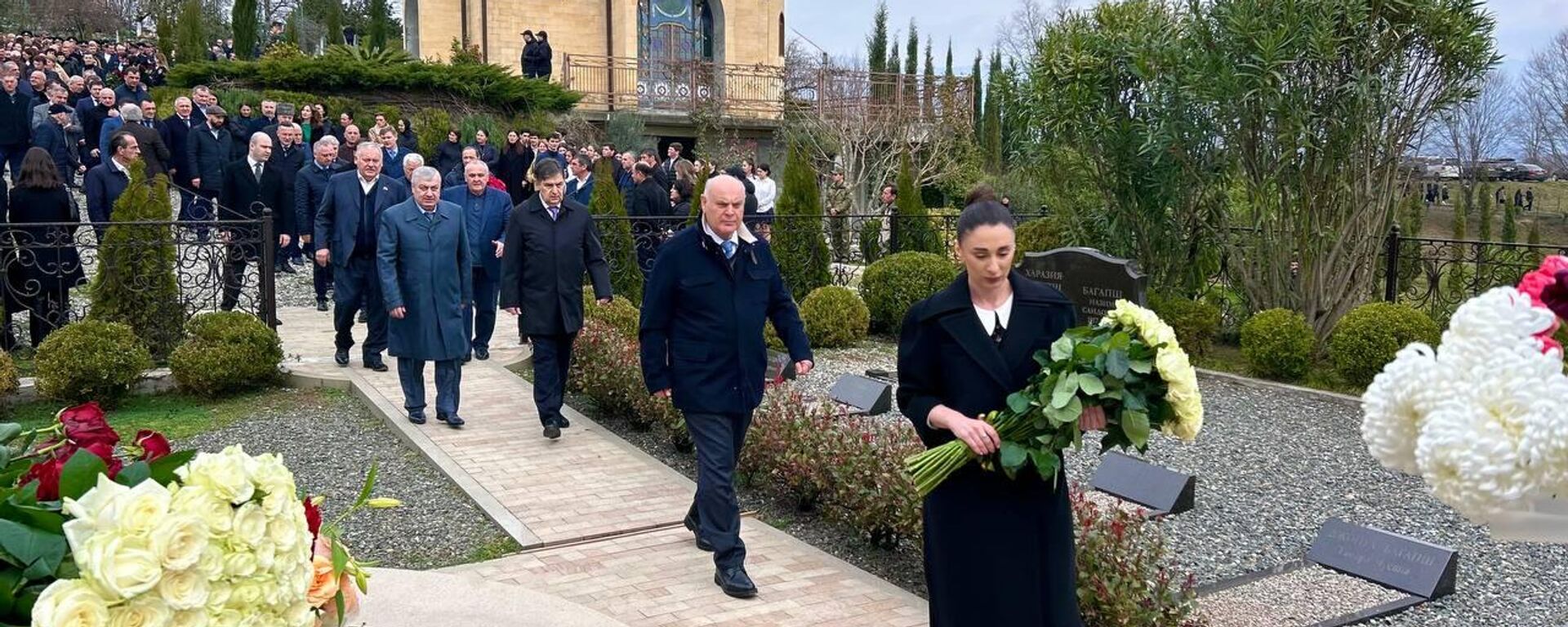 Церемония возложения цветов в память о Сергее Багапш прошла в Джгерде  - Sputnik Абхазия, 1920, 04.03.2024