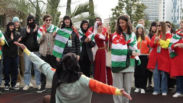 Всемирный фестиваль молодежи в Сириусе  - Sputnik Абхазия