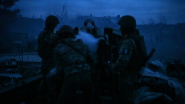 Боевая работа артиллеристов 3-го армейского корпуса группировки Юг на Артемовском направлении - Sputnik Абхазия