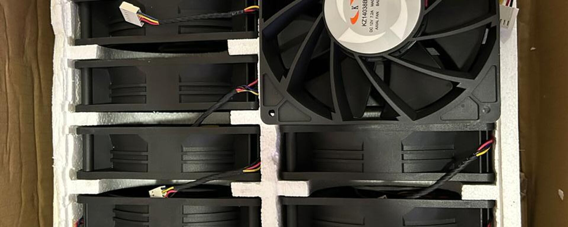 Комплектующие к майнинг-аппаратам изъяли на абхазо-российской границе Комплектующие к майнинг-аппаратам изъяли на абхазо-российской границе - Sputnik Аҧсны, 1920, 06.11.2025