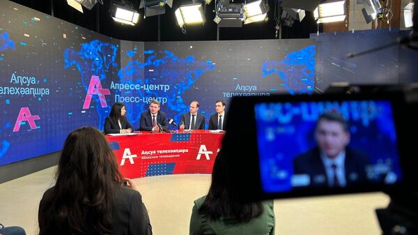 Пресс-конференция Джансуха Нанба - Sputnik Абхазия