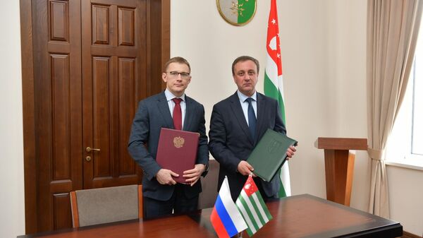 Абхазия и Россия подписали соглашение об избежании двойного налогообложения - Sputnik Аҧсны