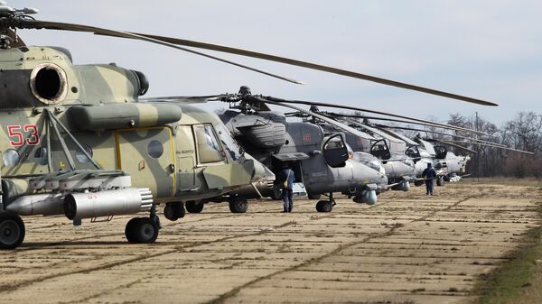 Учебно-тренировочные полеты вертолетов армейской авиации - Sputnik Абхазия