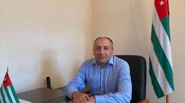 Главный четверг: Акаба о подготовке к турсезону в Очамчыре, помощи пострадавшим от стихии - Sputnik Абхазия