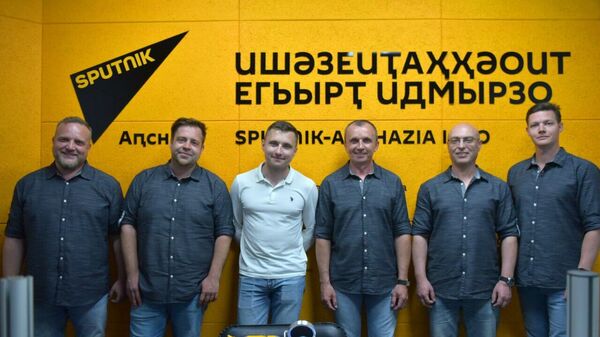 Такие обстоятельства: артисты ансамбля Куликово поле о пребывании в Абхазии - Sputnik Абхазия