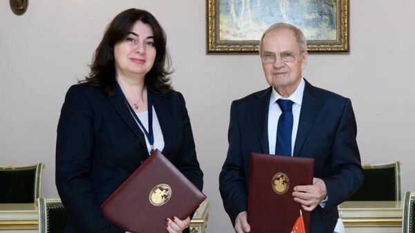 Конституционные суды Абхазии и России подписали меморандум о сотрудничестве - Sputnik Абхазия