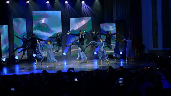 Четвертый отчетный концерт танцевального проекта Eytsikәashow прошел в Абхазской - Sputnik Аҧсны