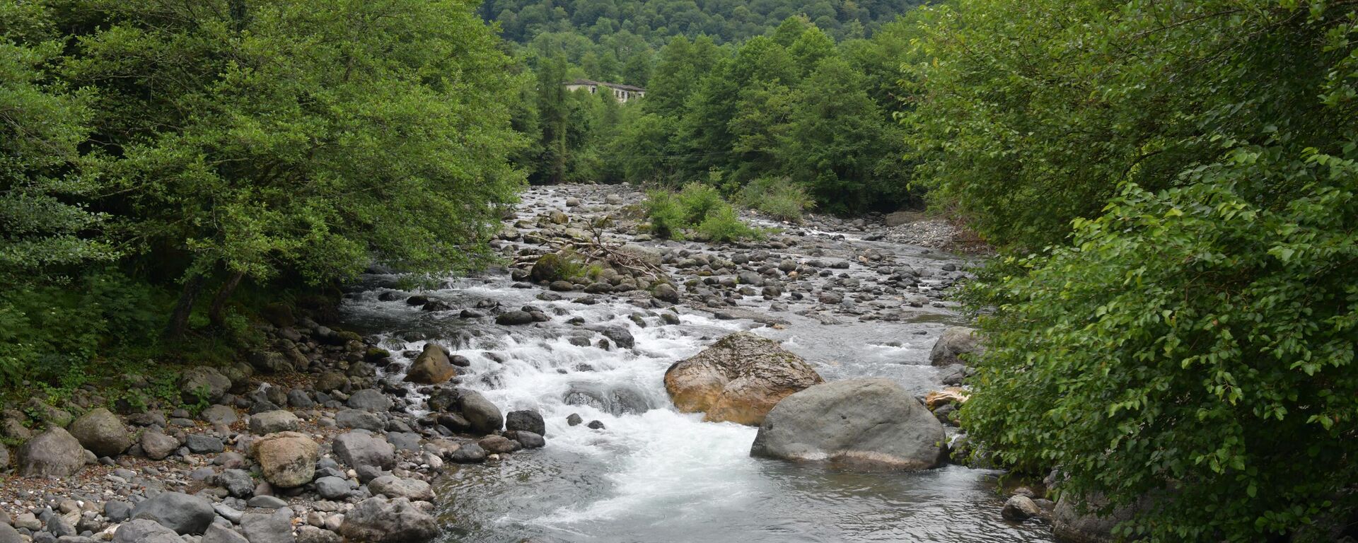 Русло реки Моква - Sputnik Абхазия, 1920, 31.10.2025