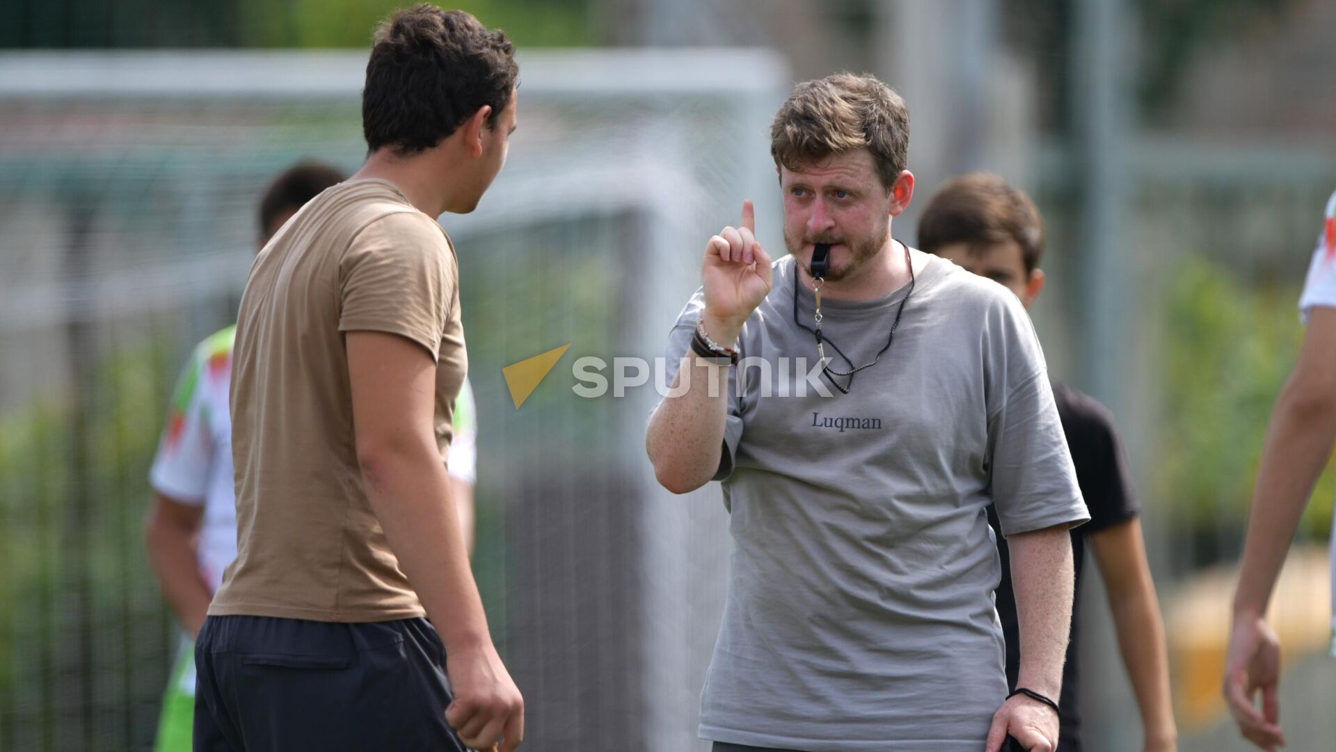 Турнир по национальной абхазской игре Аимҵакьачара начался на стадионе Динамо в Сухуме - Sputnik Аҧсны, 1920, 02.11.2025
