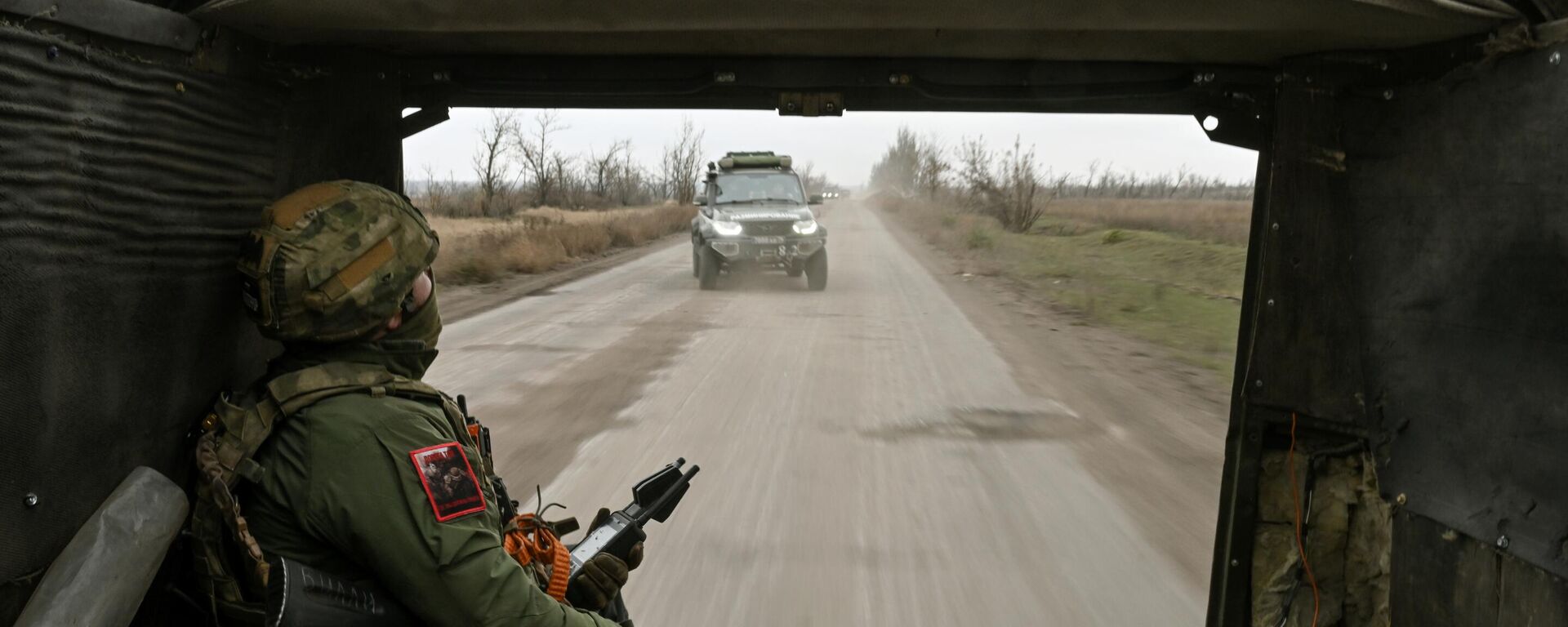 Расчистка и разминирование дорог в Покровском районе ДНР саперами 12-й инженерно-саперной бригады группировки войск Центр - Sputnik Абхазия, 1920, 17.12.2025