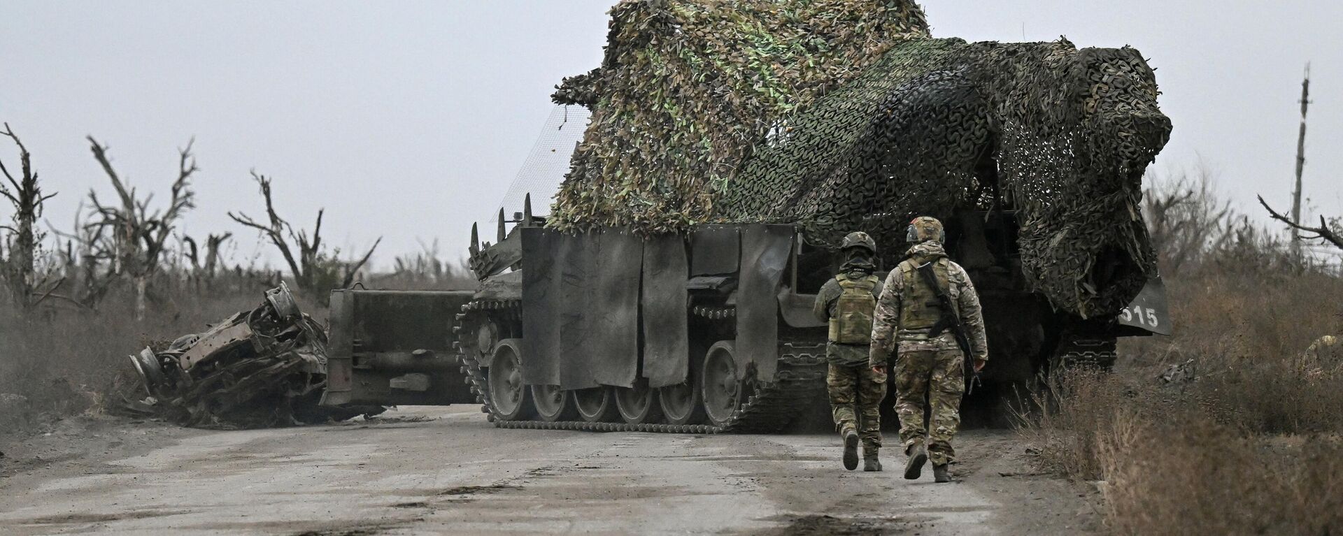 Расчистка и разминирование дорог в Покровском районе ДНР саперами 12-й инженерно-саперной бригады группировки войск Центр - Sputnik Абхазия, 1920, 10.01.2025