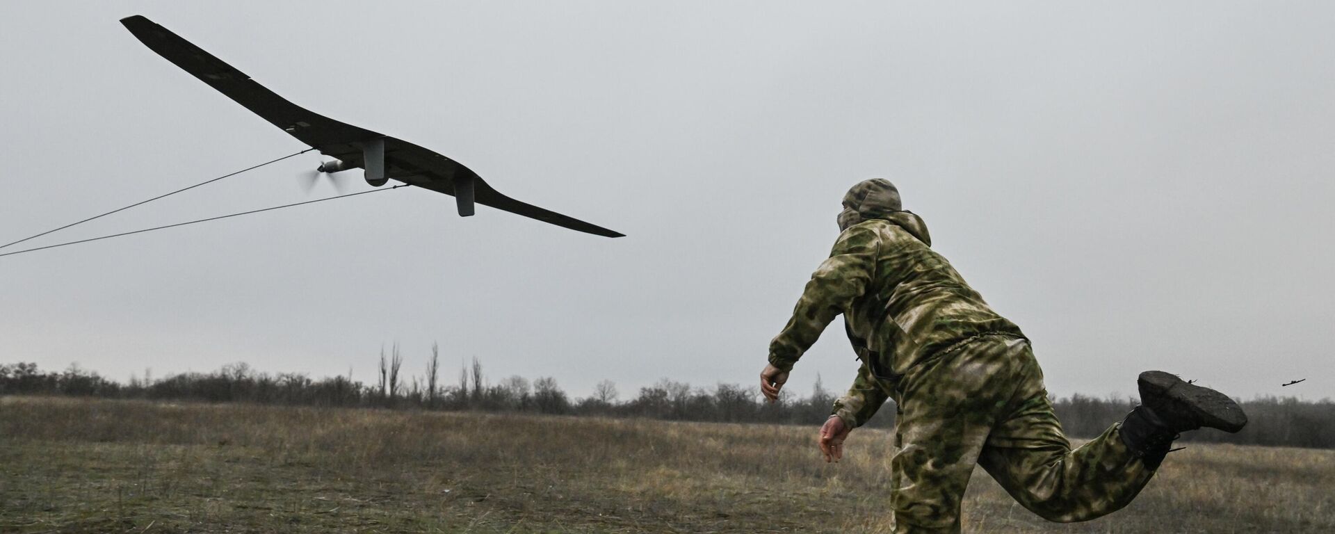 Боевая работа расчета БПЛА Суперкам группировки Запад на Краснолиманском направлении - Sputnik Абхазия, 1920, 13.07.2025