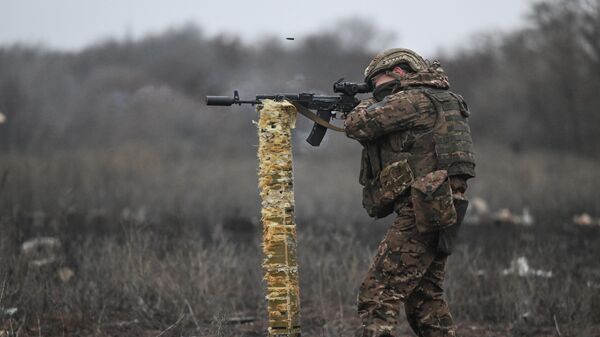 Боевое слаживание штурмовиков и расчетов БПЛА группировки Запад на Краснолиманском направлении - Sputnik Аҧсны