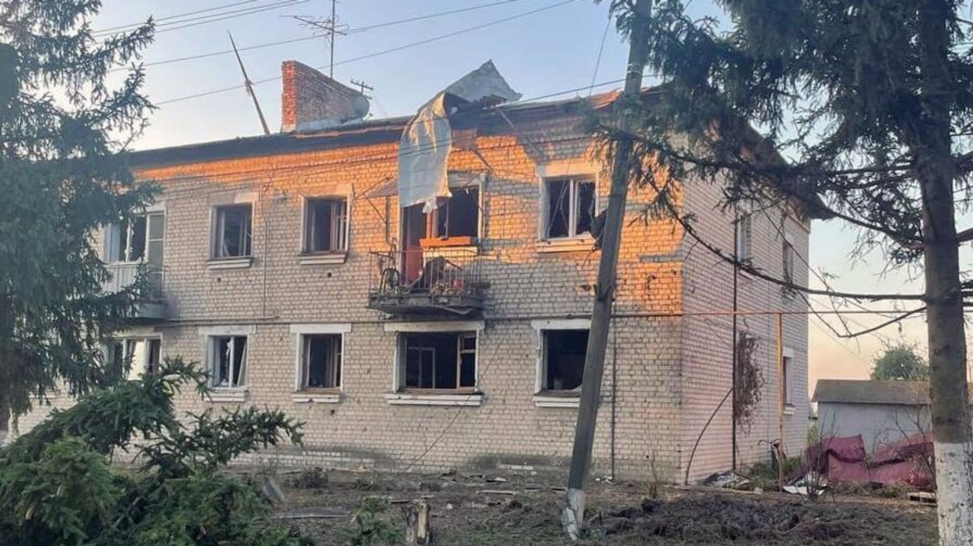 Последствия обстрела города Суджи в Курской области - Sputnik Аҧсны, 1920, 02.02.2025