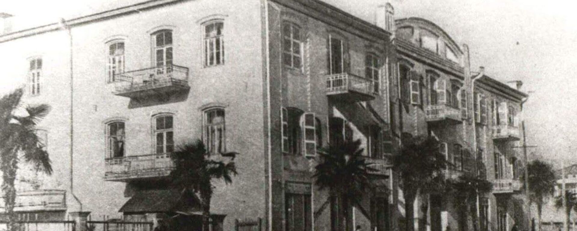 Здание Абхазского драмтеатра - Sputnik Абхазия, 1920, 17.02.2025