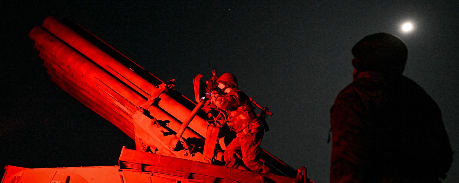 Работа РСЗО 9К57 Ураган добровольческого отряда Барс-22 Тигр в Курской области - Sputnik Абхазия, 1920, 06.01.2026