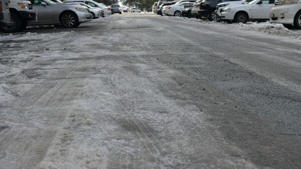 Обстановка на дорогах Абхазии в снег  - Sputnik Абхазия