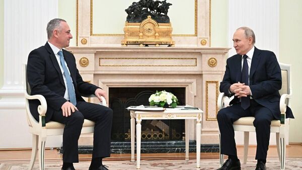 Владимир Путин встретился в Кремле с Президентом Республики Абхазия Бадрой Гунба  - Sputnik Абхазия